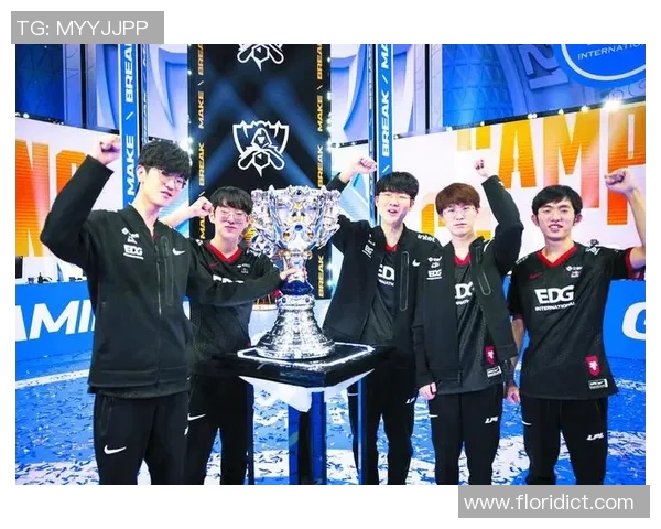 EDG在Major赛积分榜中以92分稳居第一位置,领先其他战队 EDG在Major赛积分榜中以92分稳居第一位置,领先其他战队